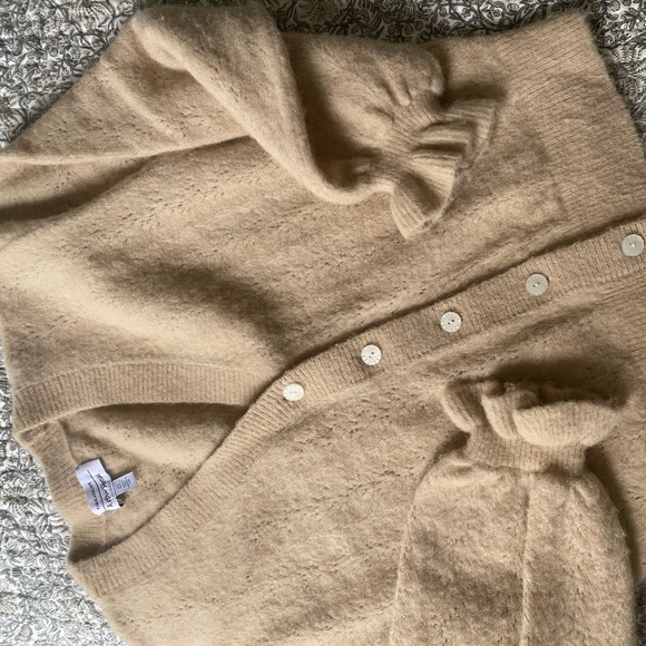 & Other Stories Alpaca Blend Cropped Sweater - Picture 3 of 3